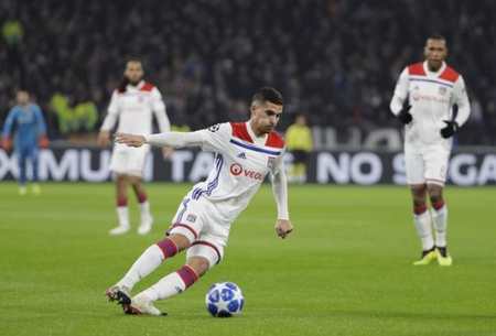 在步行区, 分钟一班