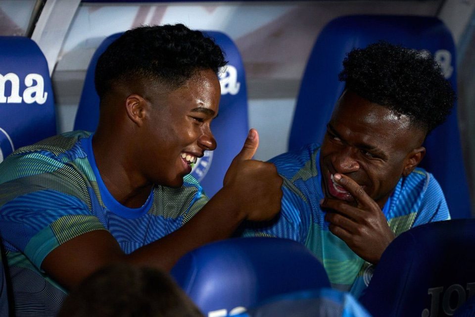 wNr, 今年夏窗拒